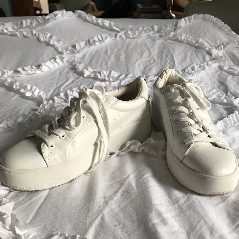 White platform Steve Madden sneakers